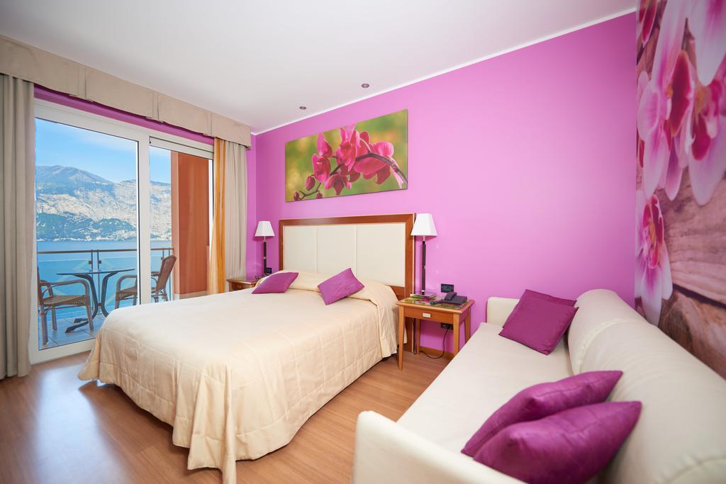 Belfiore Park Hotel 4Stars Superior "Adults Only" Brenzone sul Garda Habitación foto
