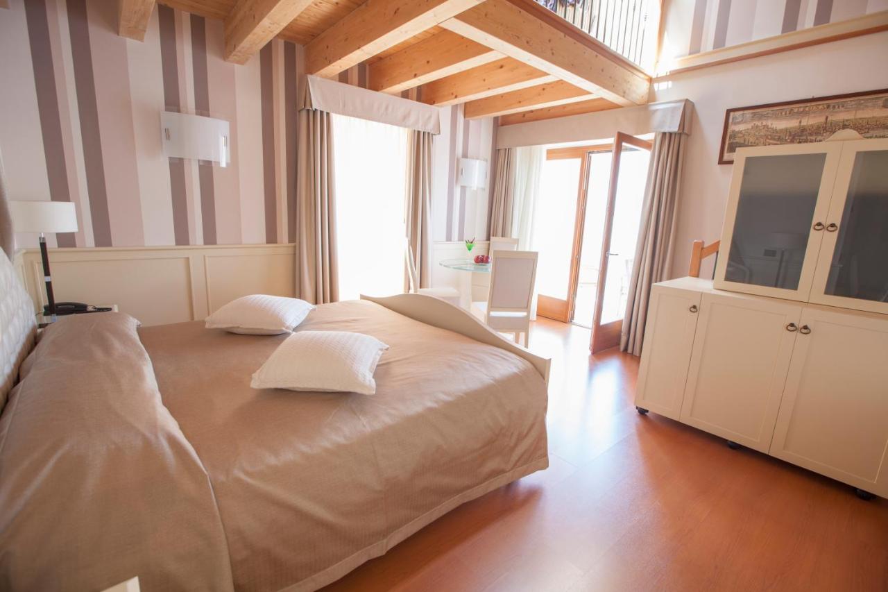 Belfiore Park Hotel 4Stars Superior "Adults Only" Brenzone sul Garda Habitación foto