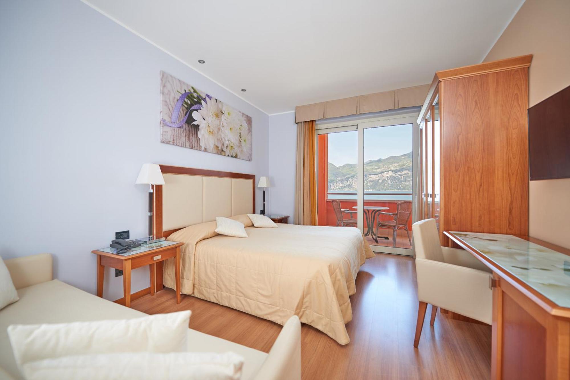 Belfiore Park Hotel 4Stars Superior "Adults Only" Brenzone sul Garda Habitación foto